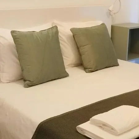 Casas Japoneiras Paredes de Coura