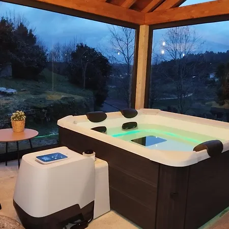 Casas Japoneiras Landhuis Paredes de Coura