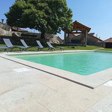 Casas Japoneiras * Paredes de Coura