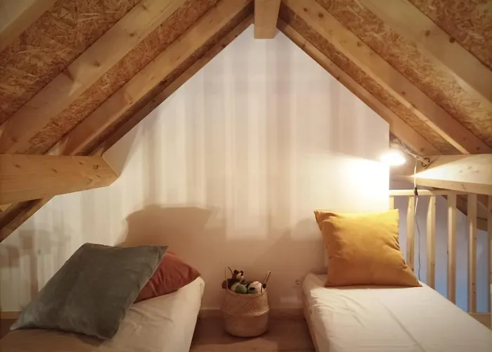 Casas Japoneiras * Paredes de Coura