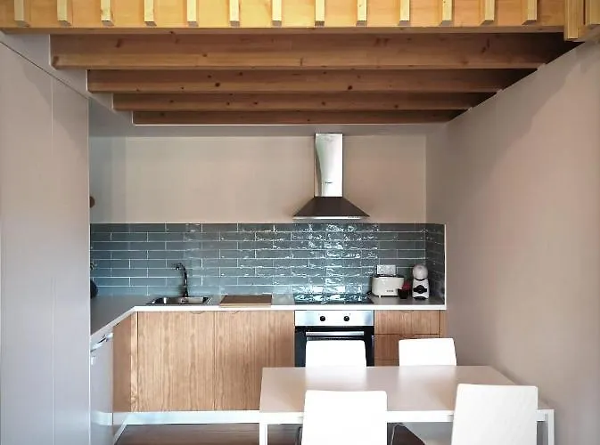 Casas Japoneiras * Paredes de Coura